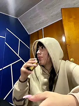 Melody rousse  online show from November 25, 8:31 pm