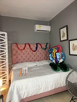 Snapshot of ashanty_queen chatting on March 7, 2:34 pm ashanty queen online show from March 7, 2:34 pm