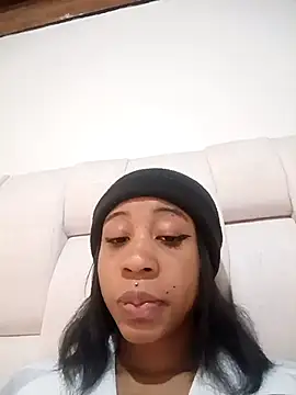 Zaira Rose  online show from April 17, 1:47 pm