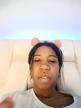 Zaira Rose  online show from March 25, 2:16 pm