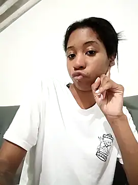 Zaira Rose  online show from February 6, 1:01 am