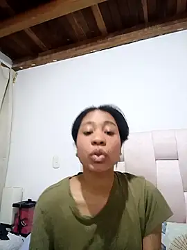 Zaira Rose  online show from May 10, 3:32 am
