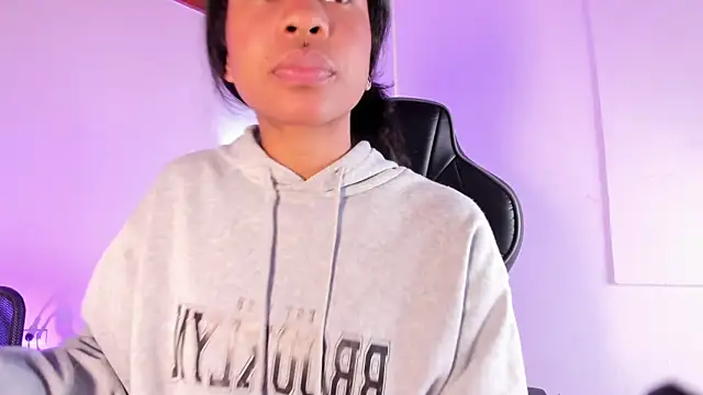 Zaira Rose  online show from October 29, 1:54 pm