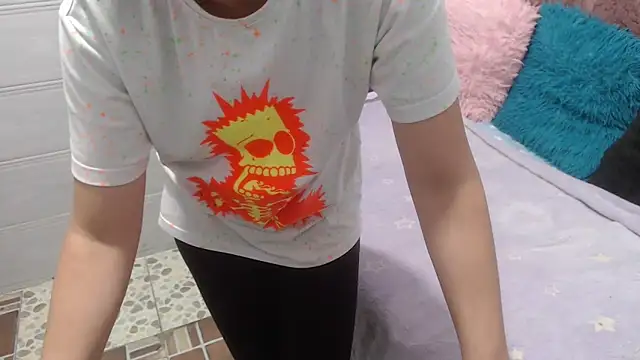 Ariasmithog online show from September 30, 3:07 pm