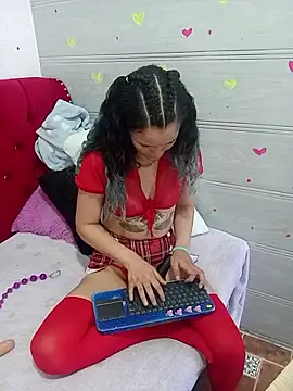 Ariasmithog online show from February 6, 5:31 pm