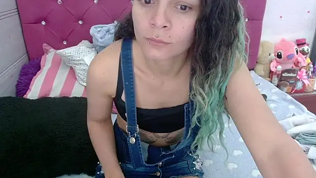 Ariasmithog online show from March 31, 10:01 pm