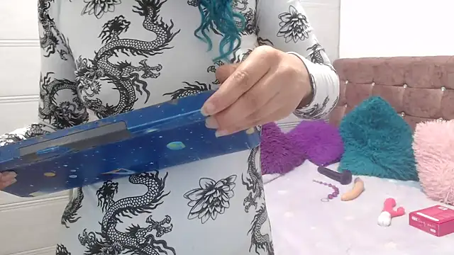 Ariasmithog online show from September 24, 1:06 pm