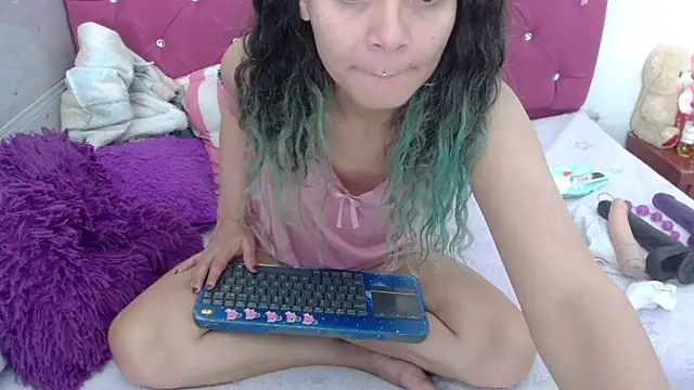 Ariasmithog online show from April 2, 3:24 am