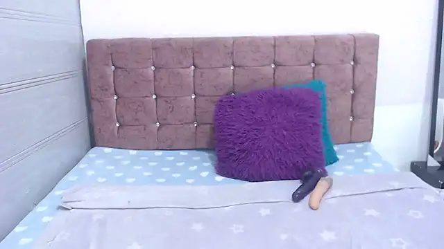 Ariasmithog online show from October 7, 12:50 pm