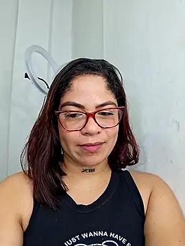 Snapshot of hornny_cougar chatting on November 30, 12:11 am hornny cougar online show from November 30, 12:11 am