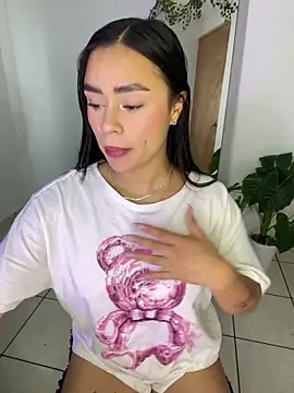 meli ortiz  online show from March 11, 3:39 pm