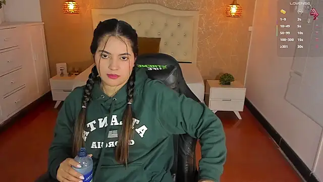 Snapshot of Hadley_ chatting on October 23, 3:05 am Hadley online show from October 23, 3:05 am