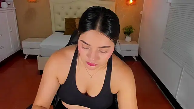 Hadley  online show from June 7, 1:22 am