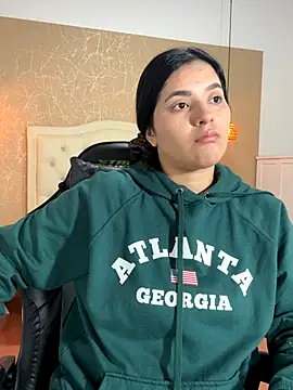 Snapshot of Hadley_ chatting on November 18, 3:32 am Hadley online show from November 18, 3:32 am