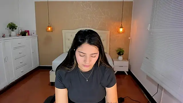 Hadley  online show from April 29, 3:00 am