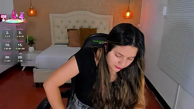 Hadley  online show from May 31, 1:44 am