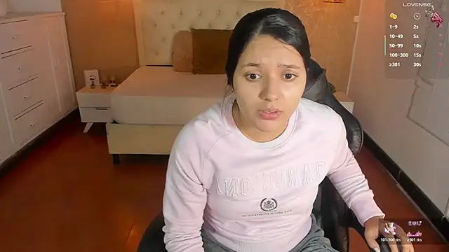 Snapshot of Hadley_ chatting on October 24, 3:05 am Hadley online show from October 24, 3:05 am