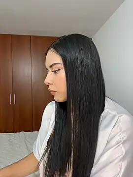 Snapshot of eileensophi chatting on July 10, 2:00 am eileensophi online show from July 10, 2:00 am