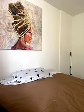 eileensophi online show from October 25, 8:20 pm