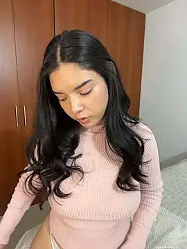 eileensophi online show from March 25, 2:23 am