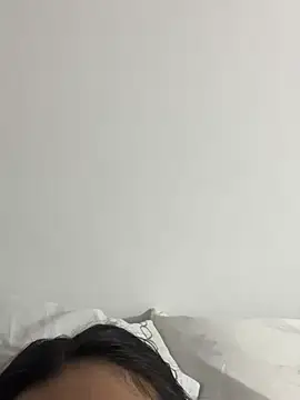 Snapshot of eileensophi chatting on February 7, 1:13 am eileensophi online show from February 7, 1:13 am