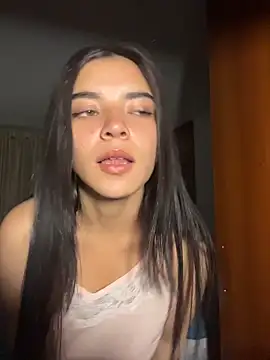 Snapshot of eileensophi chatting on February 14, 2:23 am eileensophi online show from February 14, 2:23 am