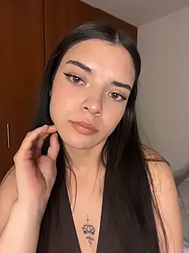 eileensophi online show from May 11, 2:57 am