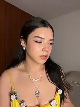 eileensophi online show from May 9, 2:15 am