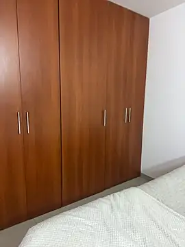 Snapshot of eileensophi chatting on February 22, 3:42 am eileensophi online show from February 22, 3:42 am