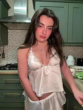 cute carly  online show from March 14, 10:05 pm