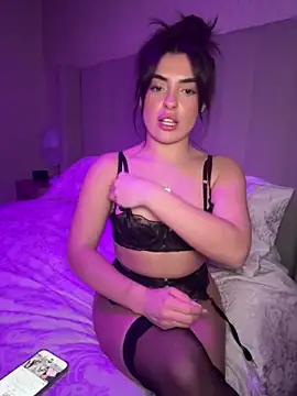 cute carly  online show from March 9, 9:03 pm