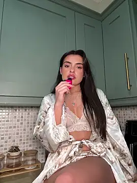 cute carly  online show from February 21, 5:42 pm