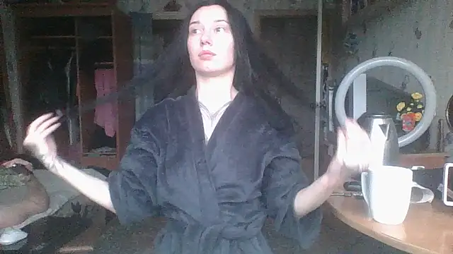 Snapshot of RussNocturnal chatting on June 17, 1:05 am RussNocturnal online show from June 17, 1:05 am