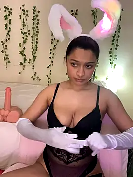 Cristinasunny online show from October 29, 1:04 am