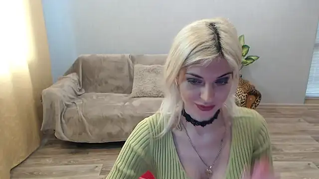 SexyBeatriice online show from April 9, 6:30 am