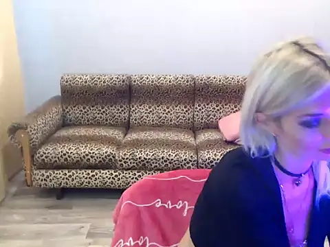 SexyBeatriice online show from November 12, 7:12 am