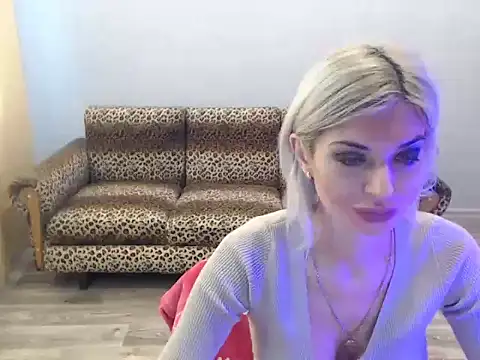 SexyBeatriice online show from November 13, 7:34 am