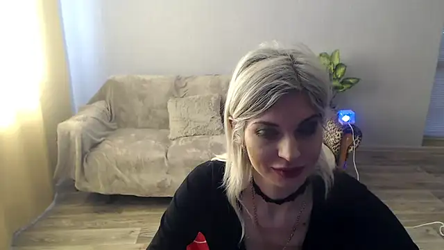 SexyBeatriice online show from March 15, 7:26 am