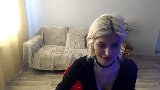 SexyBeatriice online show from March 29, 6:26 am