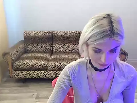 SexyBeatriice online show from November 25, 7:19 am