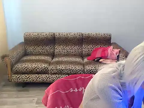 SexyBeatriice online show from October 3, 6:26 am