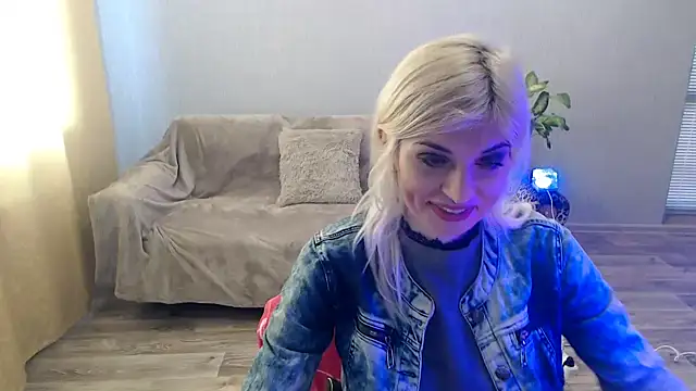 SexyBeatriice online show from February 10, 7:18 am