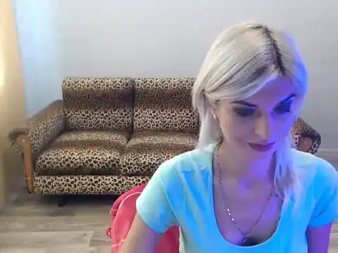 SexyBeatriice online show from September 27, 6:30 am