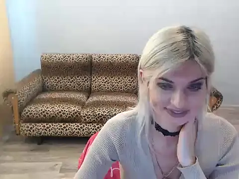 SexyBeatriice online show from December 5, 7:18 am