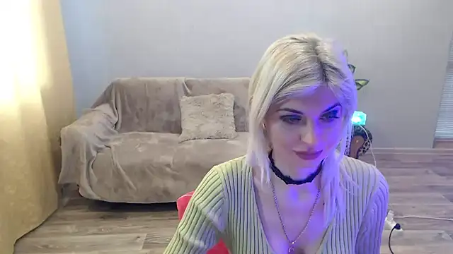 SexyBeatriice online show from March 20, 7:20 am