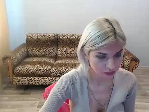 SexyBeatriice online show from November 15, 7:23 am