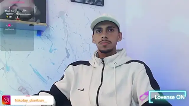 Snapshot of Sam_culhane chatting on December 2, 7:21 am Sam culhane online show from December 2, 7:21 am