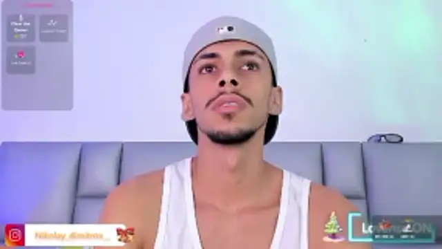 Snapshot of Sam_culhane chatting on December 17, 7:30 pm Sam culhane online show from December 17, 7:30 pm