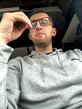 Eriic8888 online show from November 3, 12:31 pm