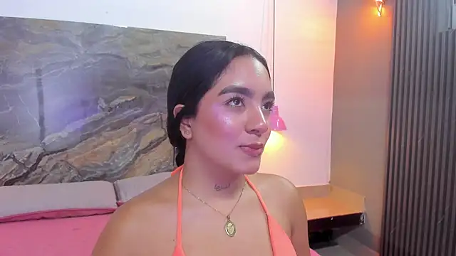 Snapshot of Estefy_gomez09 chatting on March 4, 3:33 am Estefy gomez09 online show from March 4, 3:33 am